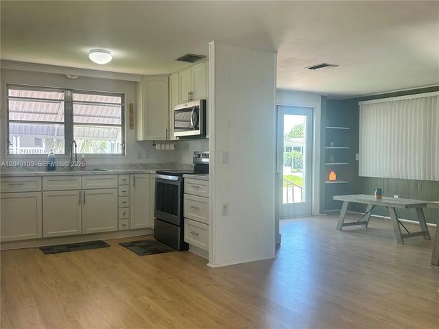 5 of 56 - 2341 Sw 84th Avenue, Davie, FL