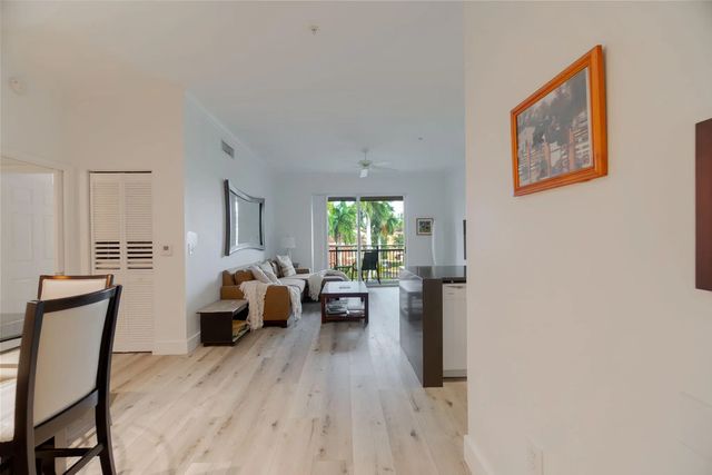 2 of 29 - 11790 St Andrews Place #304, Wellington, FL