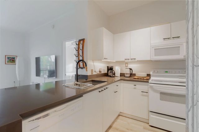 5 of 29 - 11790 St Andrews Place #304, Wellington, FL