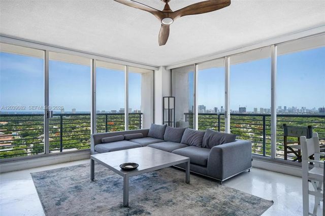 3 of 27 - 1720 Harrison Street #16a, Hollywood, FL