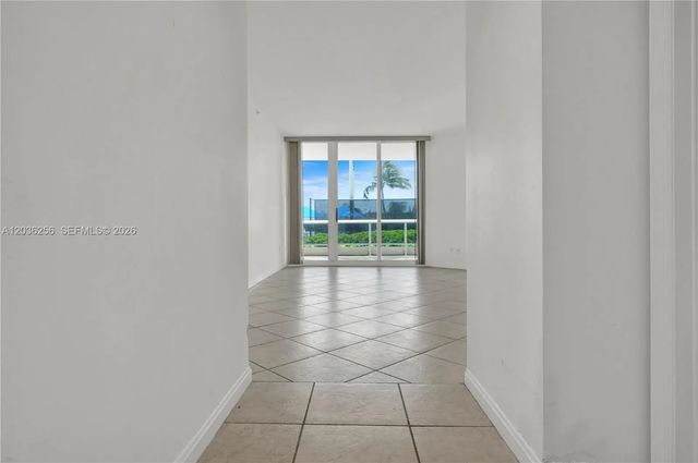 4 of 39 - 4779 Collins Avenue #506, Miami Beach, FL