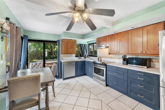 5 of 28 - 1326 Sw 23rd Avenue, Fort Lauderdale, FL