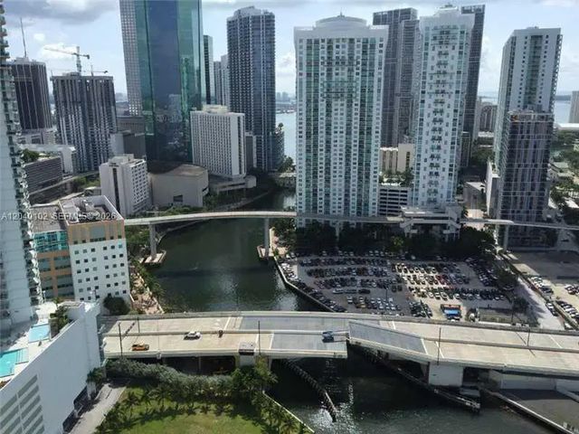 2 of 14 - 92 Sw 3 Street #3311, Miami, FL