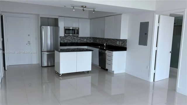 4 of 14 - 92 Sw 3 Street #3311, Miami, FL