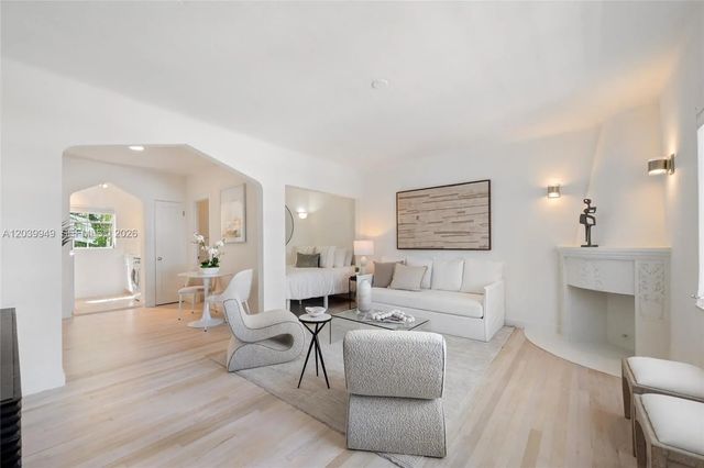 750 Espanola Way #8, Miami Beach