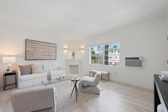 2 of 18 - 750 Espanola Way #8, Miami Beach, FL