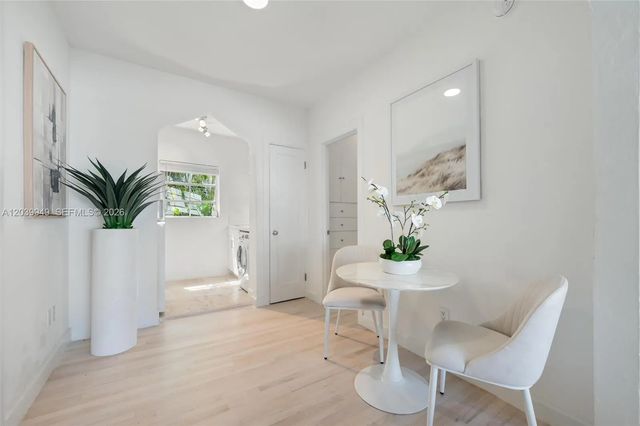 5 of 18 - 750 Espanola Way #8, Miami Beach, FL