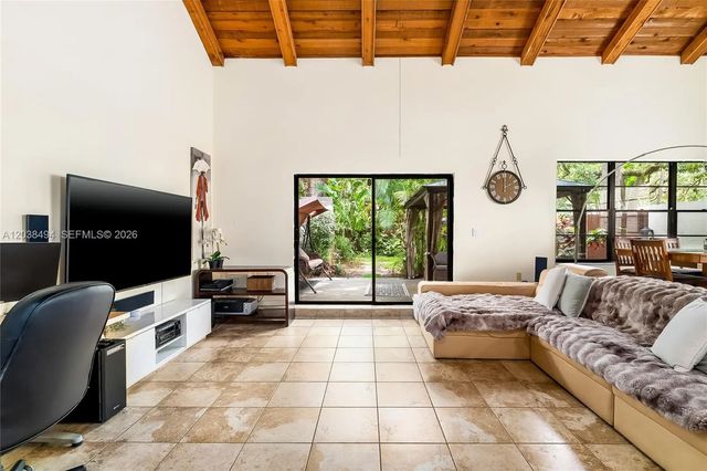 4 of 66 - 3340 Oak Drive, Hollywood, FL