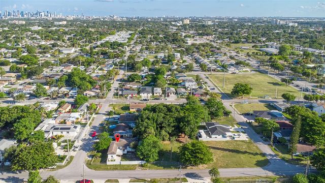 5 of 35 - 7190 Nw 21st Avenue, Miami, FL