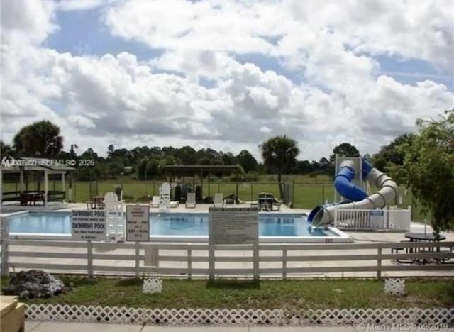 4 of 8 - 324 Pine Cone Avenue, Clewiston, FL