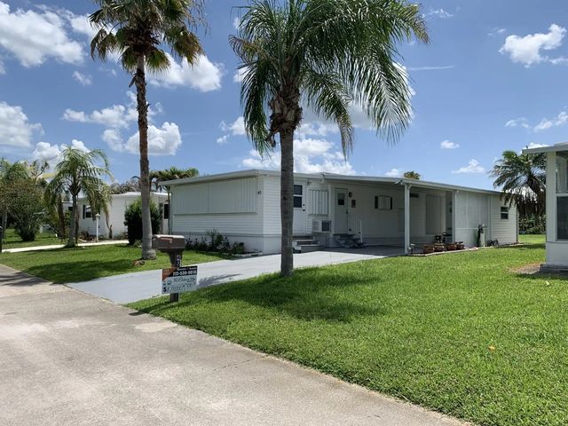 40 Florida Way, Port St. Lucie