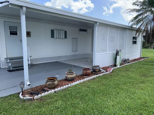 2 of 25 - 40 Florida Way, Port St. Lucie, FL