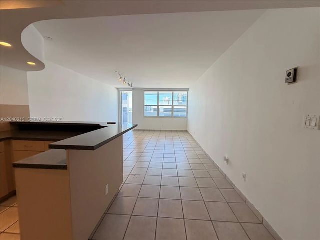 4 of 30 - 100 Lincoln Road #1410, Miami Beach, FL