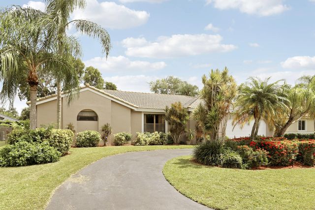 2 of 50 - 15821 Sedgewyck Circle N, Davie, FL