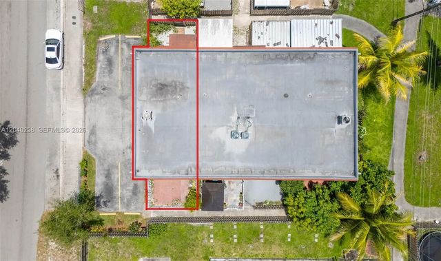 4 of 35 - 1450 Ne 151st Street #101, Miami, FL