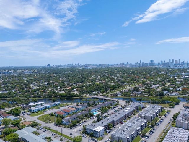 4 of 36 - 1450 Ne 170th Street #115, North Miami Beach, FL