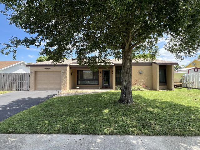 3 of 32 - 8511 Nw 8th Street, Pembroke Pines, FL