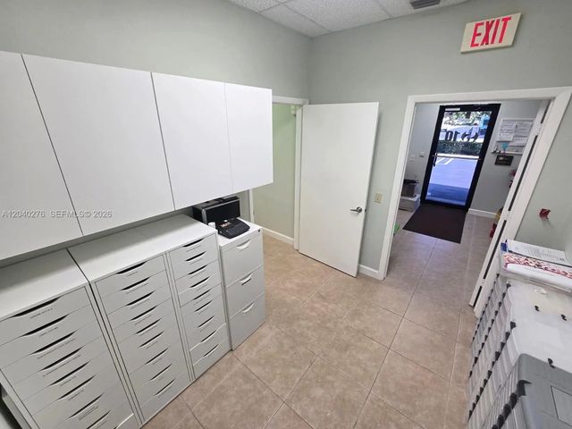 3 of 10 - 3660 Nw 126th Avenue #7, Coral Springs, FL