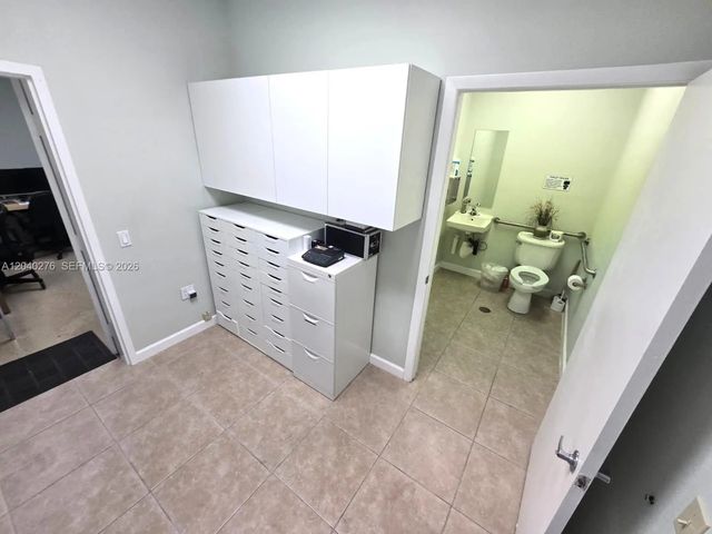 4 of 10 - 3660 Nw 126th Avenue #7, Coral Springs, FL