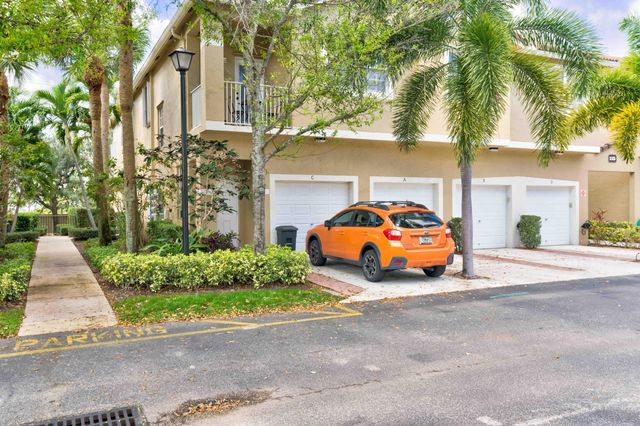 5 of 39 - 115 Lighthouse Circle #b, Tequesta, FL