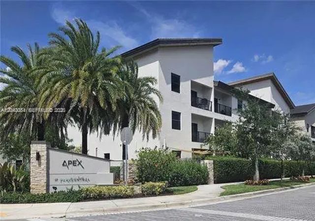 2 of 15 - 8025 Nw 104th Avenue #31, Doral, FL