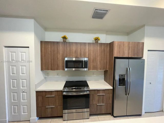 5 of 15 - 8025 Nw 104th Avenue #31, Doral, FL