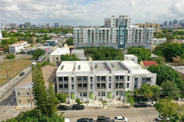 5 of 18 - 761 Nw 1st Street, Miami, FL