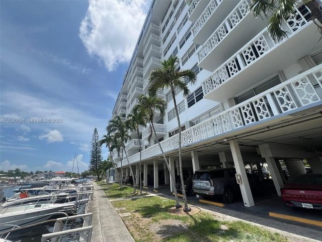 3 of 29 - 13155 Ixora Court #703, North Miami, FL