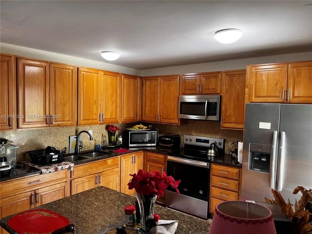 4 of 10 - 11229 Sw 169th Street #v4742, Miami, FL