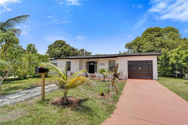 3 of 42 - 6280 Sw 8th Place, North Lauderdale, FL