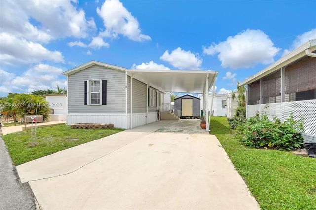 8709 Sw 17th Court, Davie