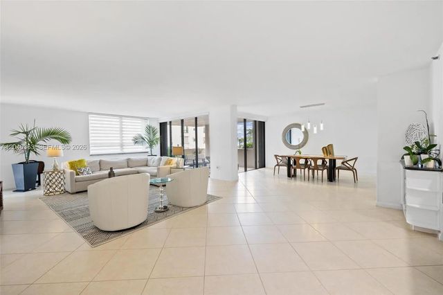 10175 Collins Avenue #103, Bal Harbour