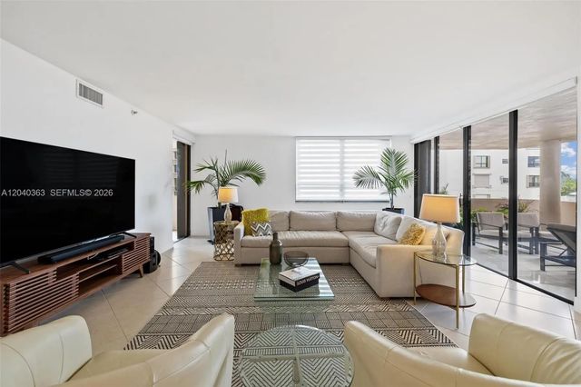 4 of 38 - 10175 Collins Avenue #103, Bal Harbour, FL