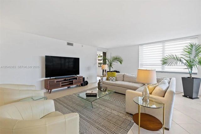 5 of 38 - 10175 Collins Avenue #103, Bal Harbour, FL