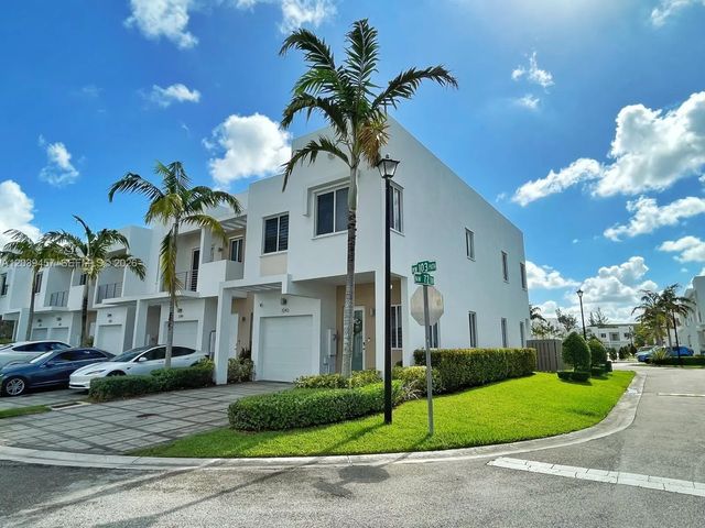 4 of 55 - 7243 Nw 103rd Path, Doral, FL