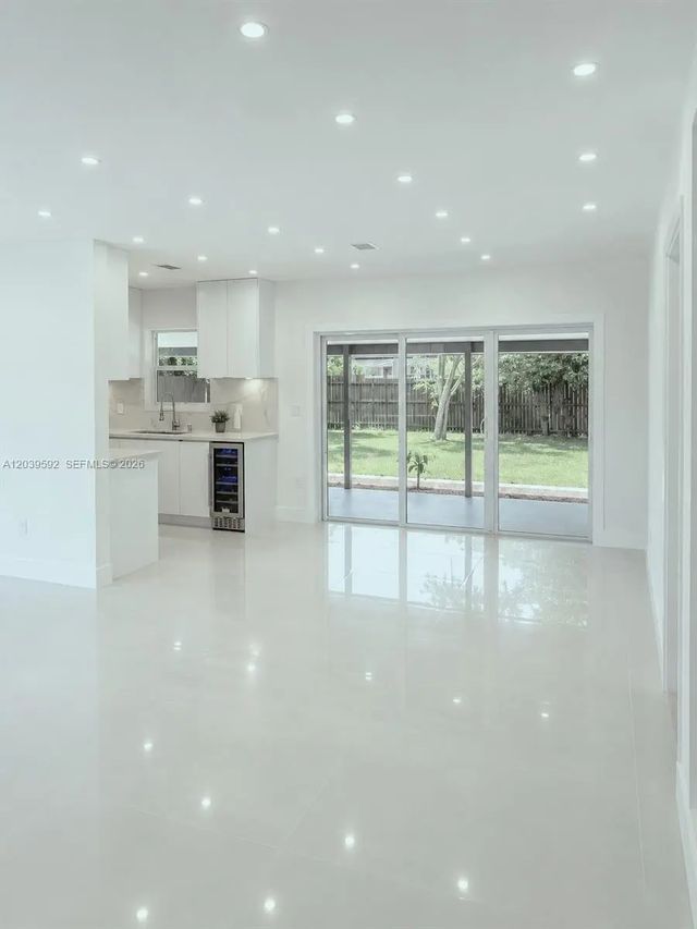 5 of 26 - 18935 Nw 8th Avenue, Miami Gardens, FL