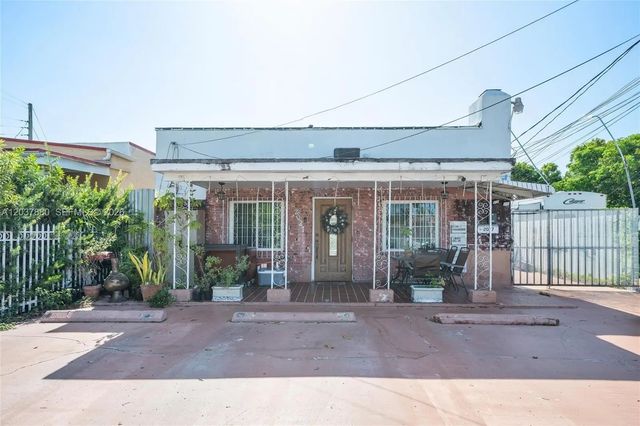 2027 Sw 58th Avenue, Miami