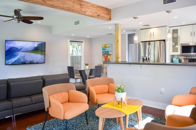 2 of 37 - 1009 Tequesta Street, Fort Lauderdale, FL