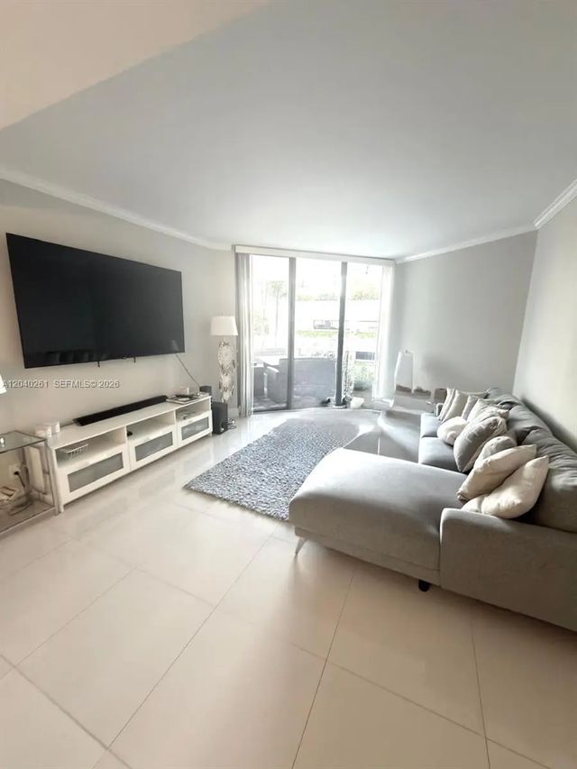 2 of 17 - 3610 Yacht Club Drive #215, Aventura, FL
