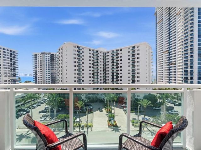 3000 S Ocean Drive #718, Hollywood