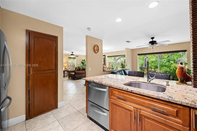 4 of 25 - 2021 Barcelona Terrace, Margate, FL