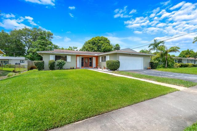 4460 Nw 3rd Place, Plantation