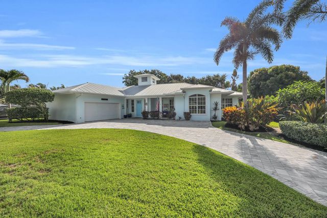 2 of 52 - 236 Fairway E, Tequesta, FL
