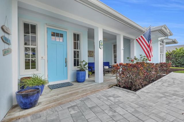 4 of 52 - 236 Fairway E, Tequesta, FL