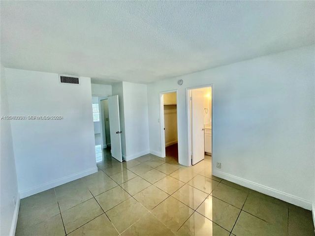 5 of 22 - 241 Se 9th Avenue #207, Pompano Beach, FL