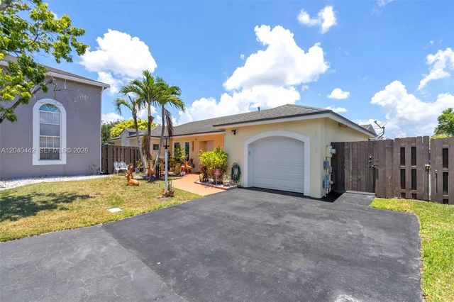10170 Nw 54th Terrace, Doral