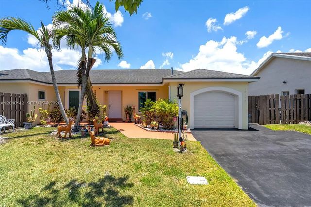 3 of 47 - 10170 Nw 54th Terrace, Doral, FL
