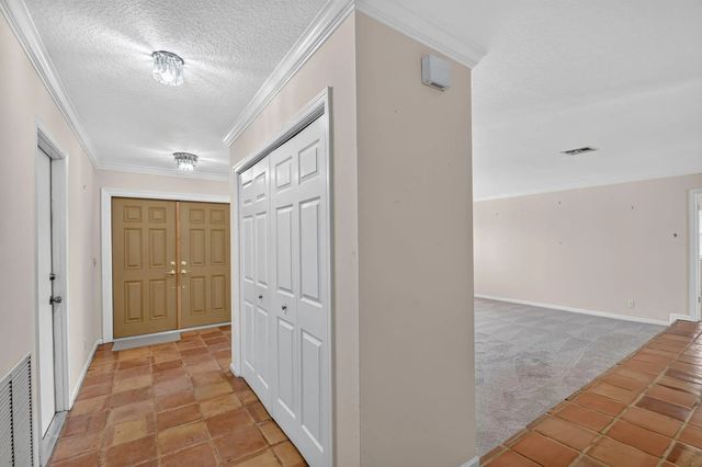 5 of 106 - 2400 Sw 23rd Cranbrook Drive, Boynton Beach, FL