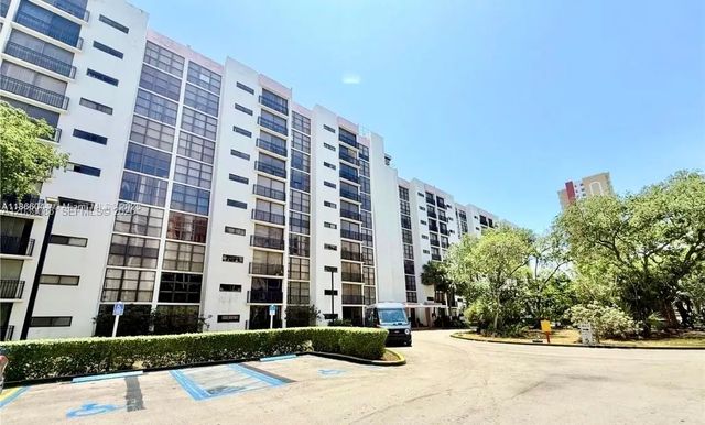 16909 N Bay Road #116, Sunny Isles Beach