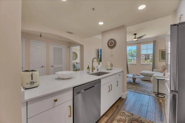 2 of 31 - 533 Ne 3rd Avenue #512, Fort Lauderdale, FL